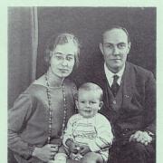 Dr Miall-Smith and her family in 1924.