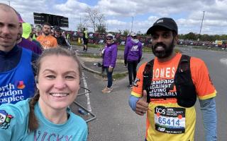 Vikki Rogers of Garden City Runners with Romesh Ranganathan at the 2024 London Marathon. Picture: GCR